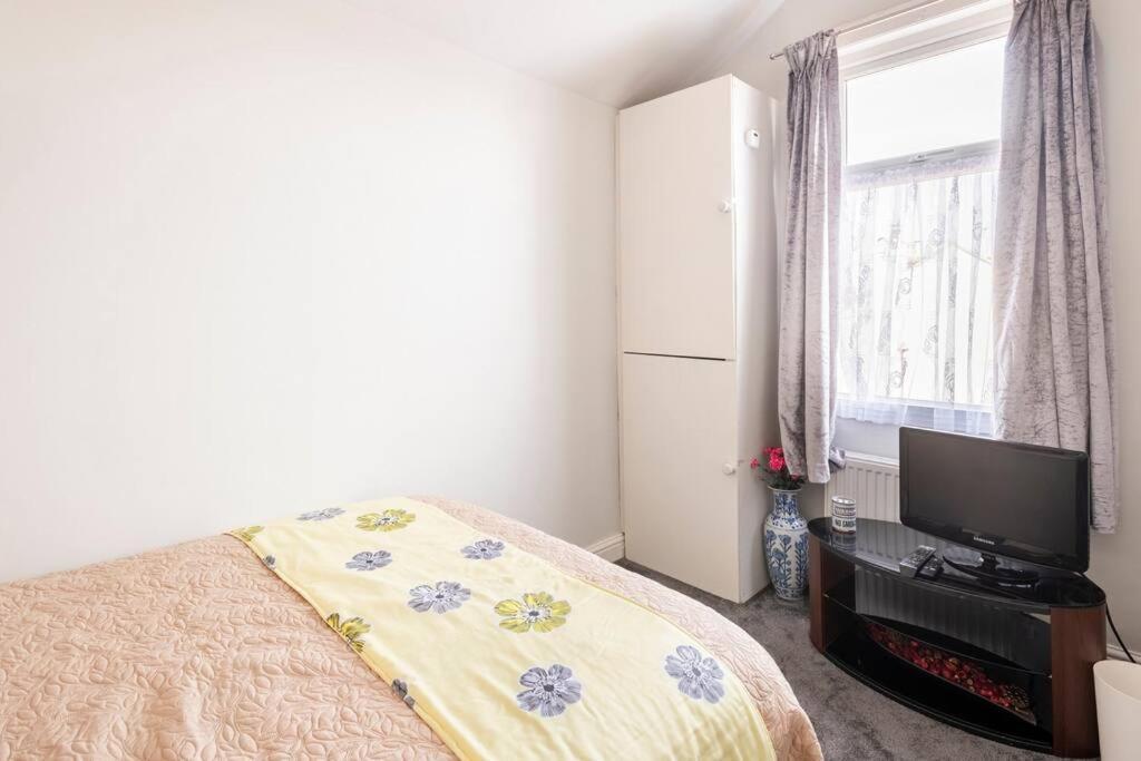 Travellers' Choice In Harwich-Essex Villa Exterior photo