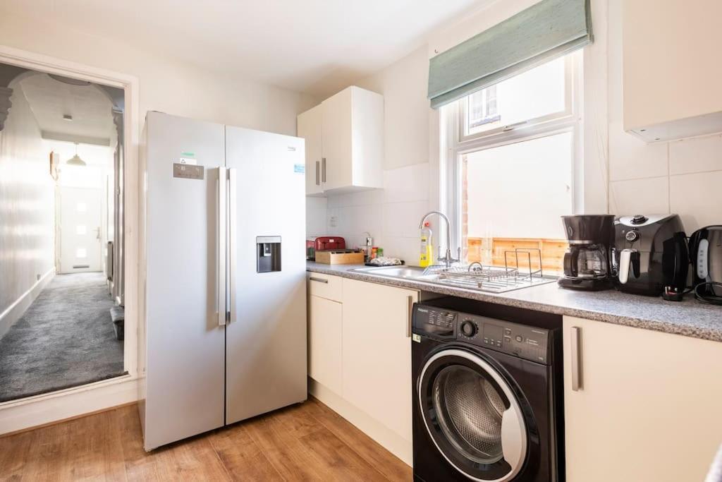 Travellers' Choice In Harwich-Essex Villa Exterior photo